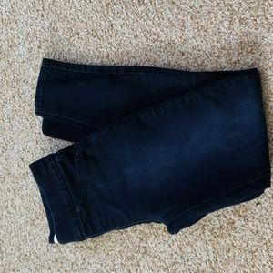 Levi's pull on skinny jeans